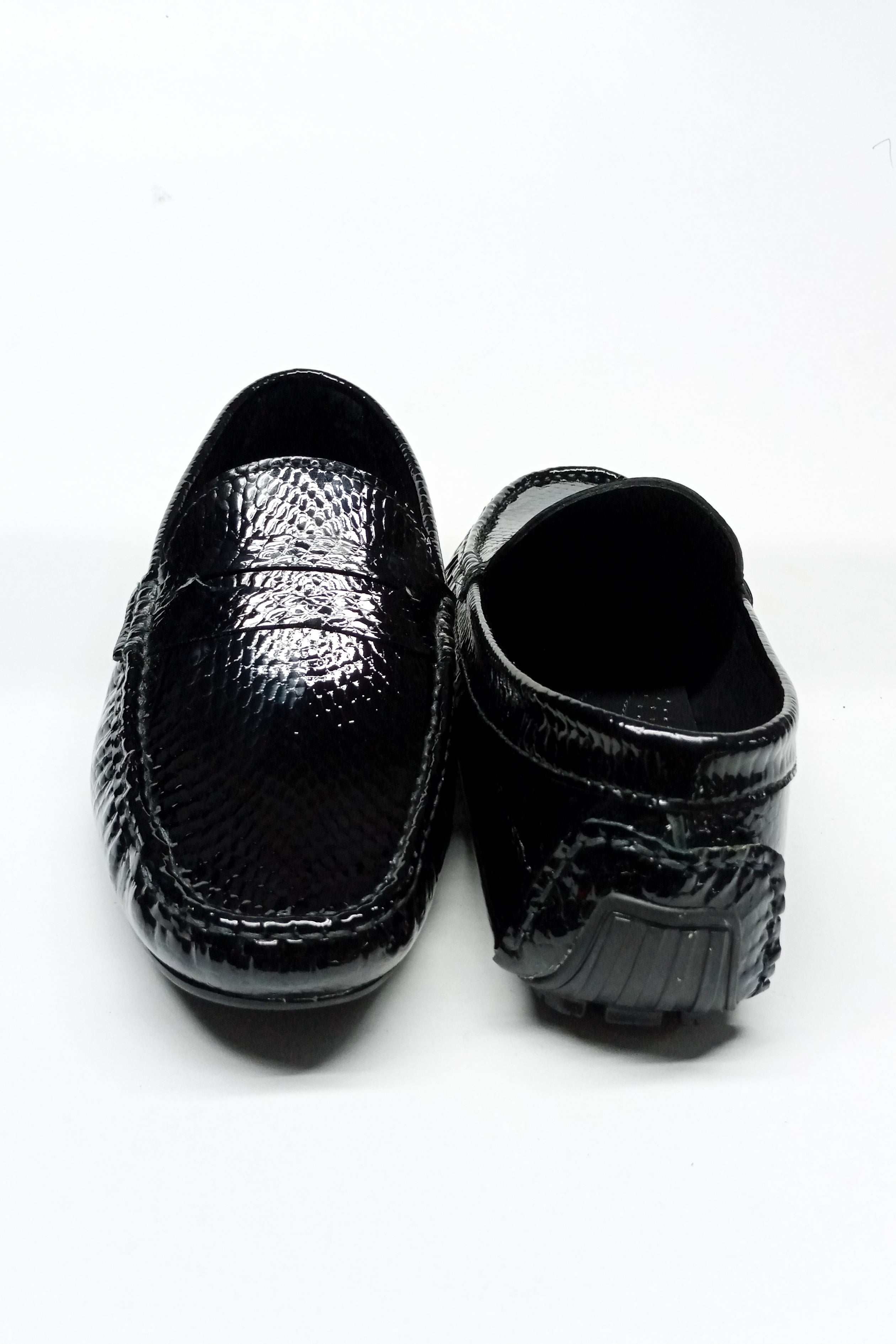 PATENT LEATHER LOAFER